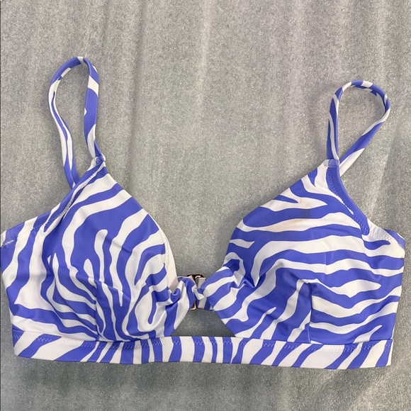 Shade & Shore Swim Top - Picture 2 of 6